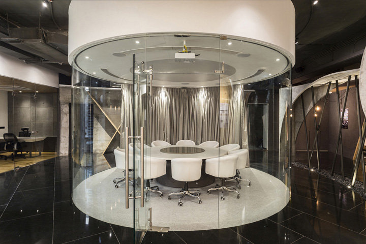 雕塑空间 印度Atelier Krikos办公设计欣赏