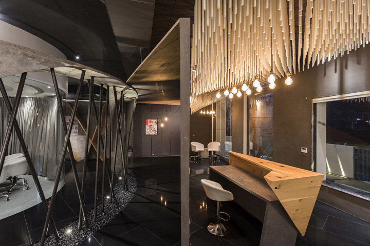 雕塑空间 印度Atelier Krikos办公设计欣赏